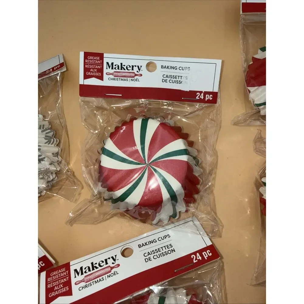 Lot Of 7 Pkgs Cupcake & Mini Cupcake Liners Petit Christmas Vtg & Modern